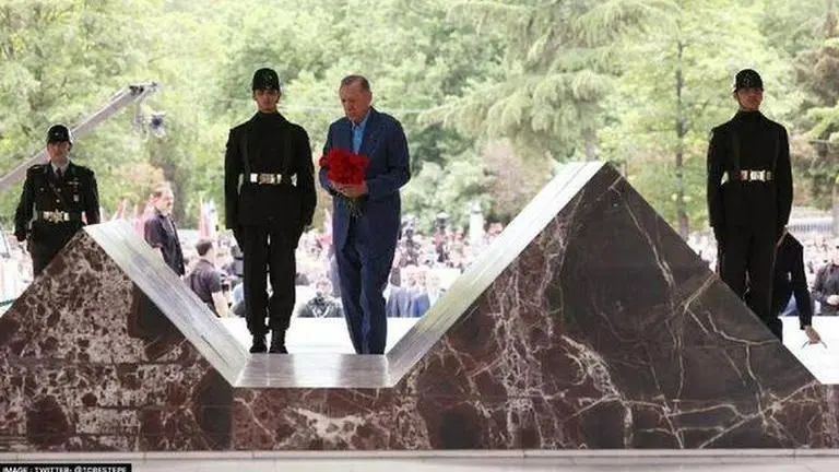 Ahead of Turkey's historic runoff polls, Erdogan pays homage to his executed predecessor Erdogan