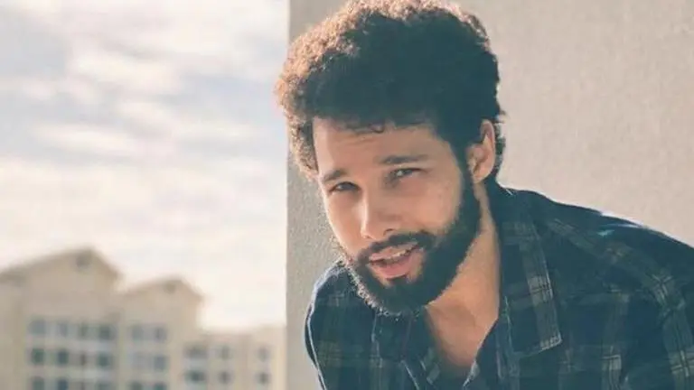 Siddhant Chaturvedi shares a beautiful picture from Goa while shooting for Shakun's film Siddhant Chaturvedi