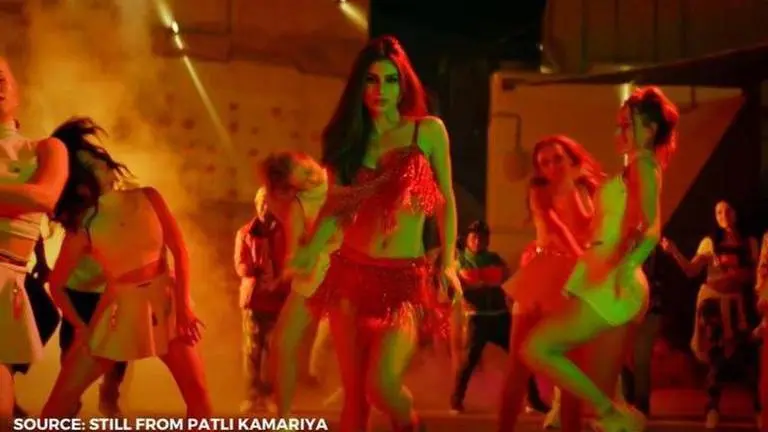 Mouni Roy's latest song 'Patli Kamariya' leaves rumoured boyfriend Suraj impressed mouni roy