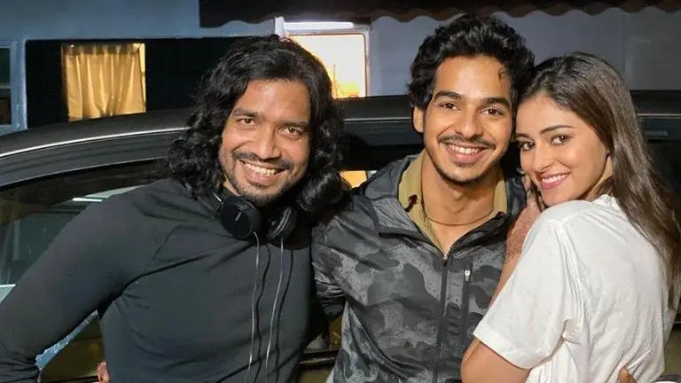 Ishaan Khatter shares BTS pics with director Maqbool Khan from 'Khaali Peeli' Ishaan Khatter shares BTS pics with 'pack leader' director Maqbool Khan from Khaali Peeli