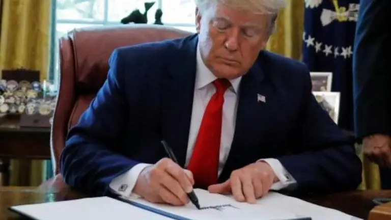 Trump administration ease rules limiting truck driver hours Trump administration ease rules limiting truck driver hours