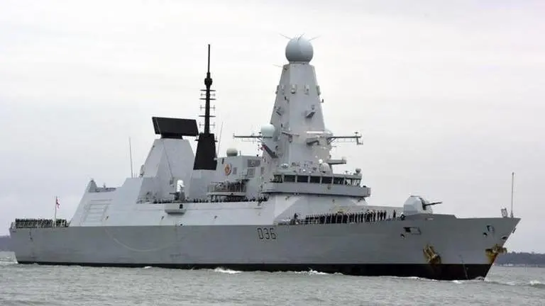 UK Defence Ministry informs Royal Navy tracking Russian vessels in English Channel UK