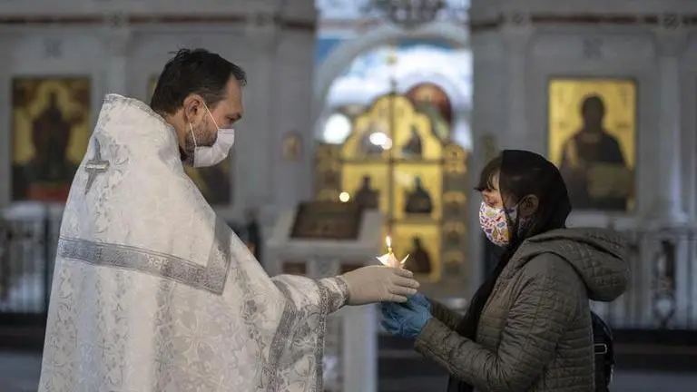 Moscow Orthodox churches re-open