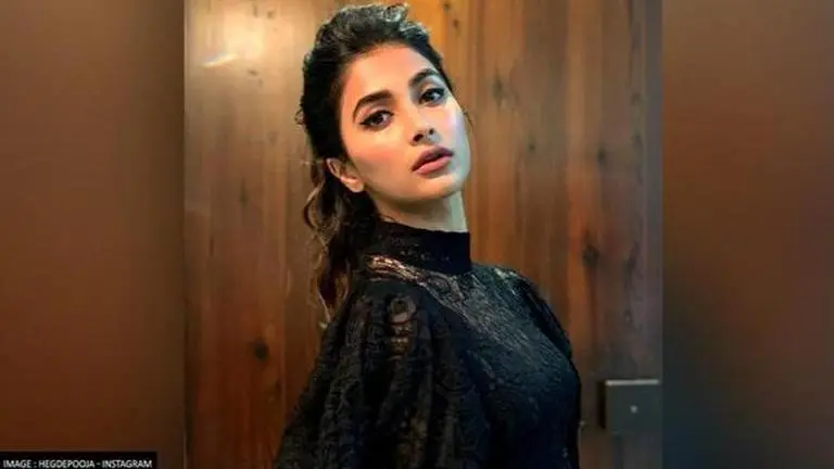 Pooja Hegde accuses airline staff of 'rude behaviour, threatening tone'; company replies pooja hegde