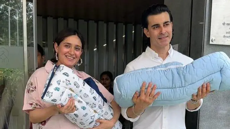 Gautam Rode, Pankhuri Awasthy make first public appearance with twins | Watch Gautam Rode