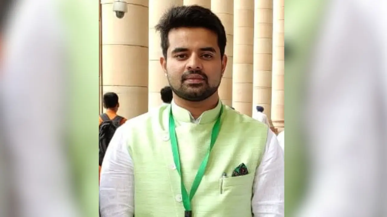 After HD Revanna's Arrest, Sex Scandal Accused Prajwal Revanna Likely to Surrender Soon MP Prajwal Revanna