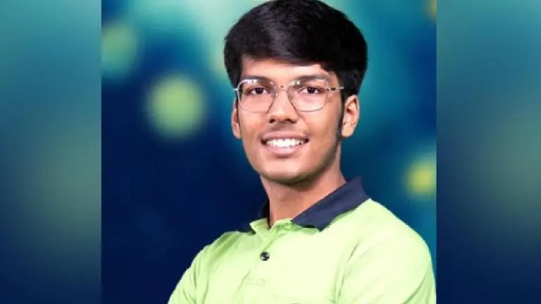 JEE Advanced 2021 topper Mridul Agarwal scores highest marks in history of JEE Advanced JEE Advanced 2021