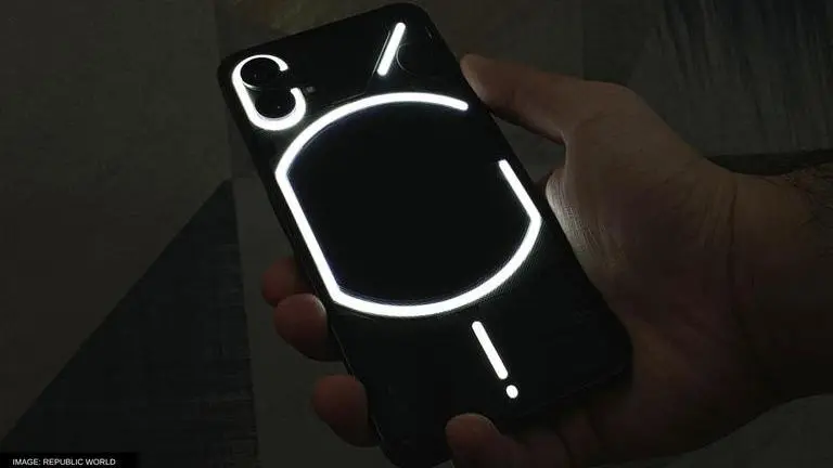 Nothing Phone (1) customers are facing several issues: Here is everything we know Nothing Phone (1) customers are facing several issues: Here is everything we know