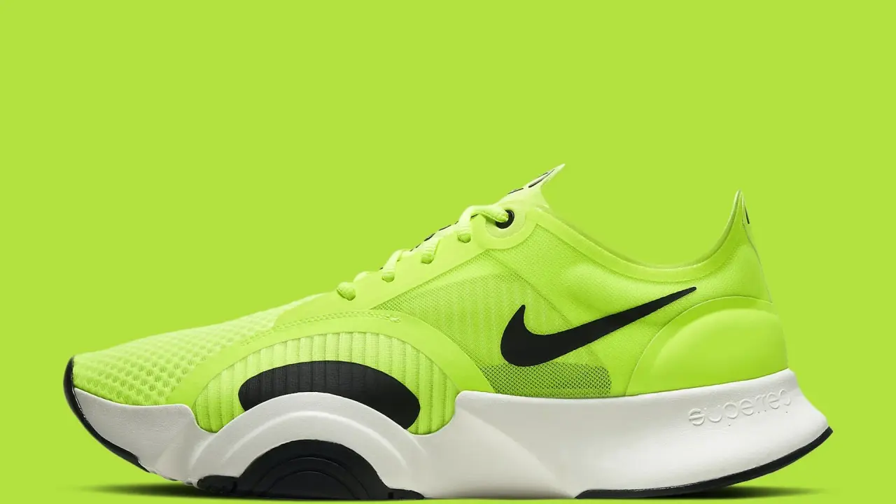 Nike first quarter revenue estimates for 2025, shares dip 6% Nike