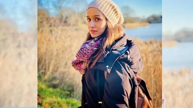 Shraddha Kapoor reminisces childhood memories while being isolated at home, see pic Shraddha Kapoor