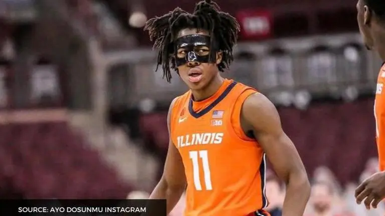 Ayo Dosunmu mask: Why is the Illinois star wearing a mask? Kobe Bryant link explained Ayo Dosunmu mask