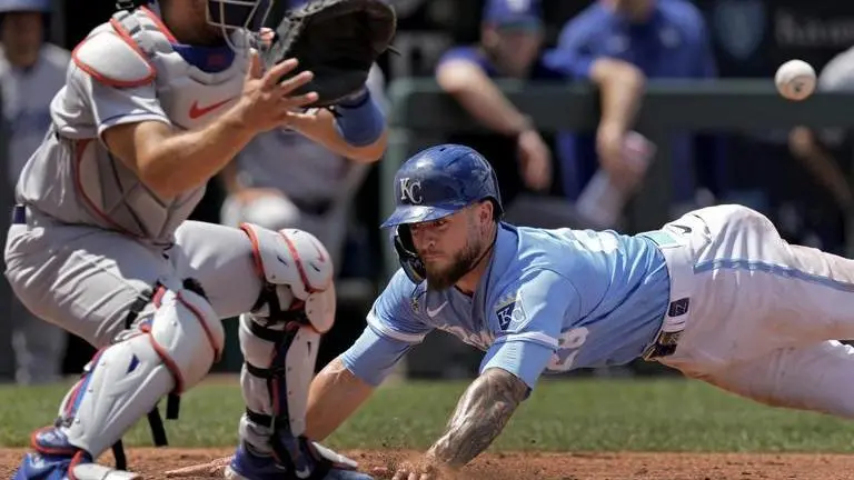 MLB Scores: Brady Singer dazzles as Royals blow out Dodgers to win first series since May 17 Kyle Isbel