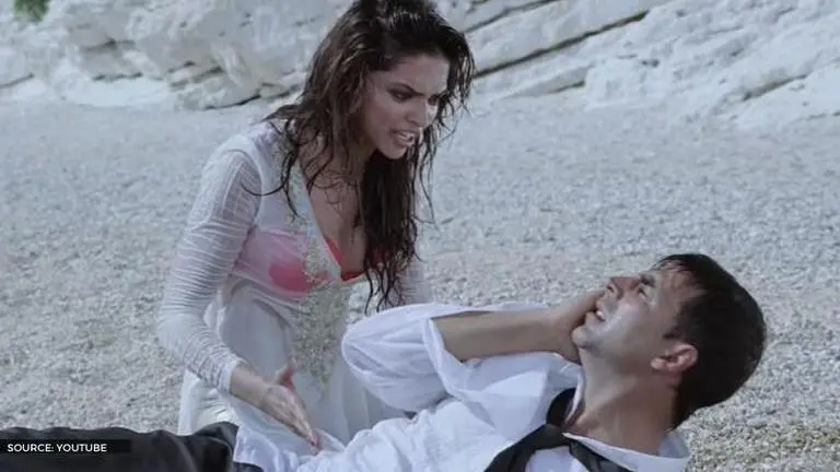 Akshay Kumar and Deepika Padukone’s funniest scenes together Akshay Kumar
