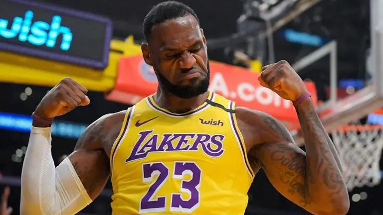 LeBron: 'Definitely not giving up on the season'
