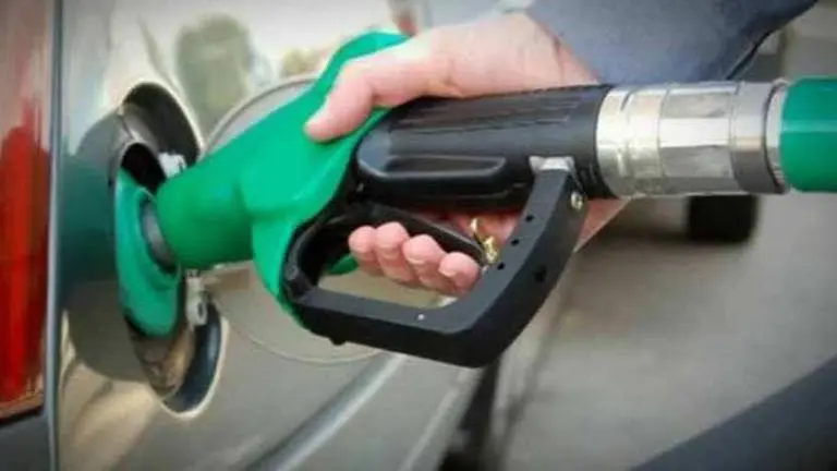 Petrol price falls below Rs 71; India to gain from Saudi, Russia price war