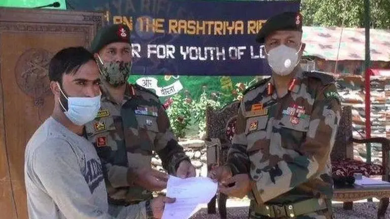 J&K: Army organises career counselling, job fair for unemployed youths in Kupwara J&K