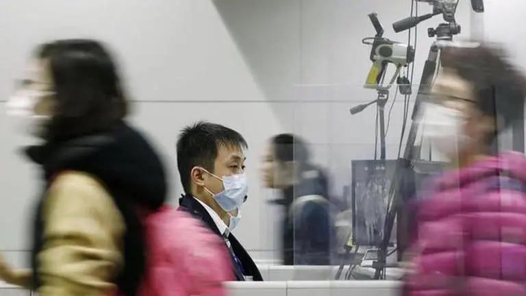 Jakarta worshippers practice social distancing