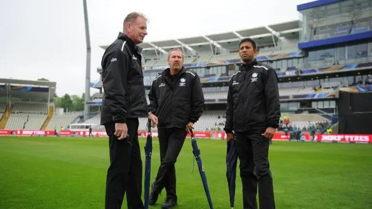 ICC brings back neutral umpires