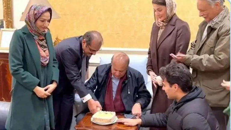 Nawaz Sharif celebrates Diwali in London; Imran Khan gang says it's to appease Rishi Sunak Nawaz Sharif