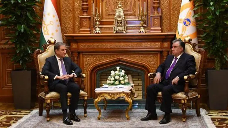 Tajikistan Prez meets Pakistan FM, condemns persecution of minorities in Afghanistan Tajikistan