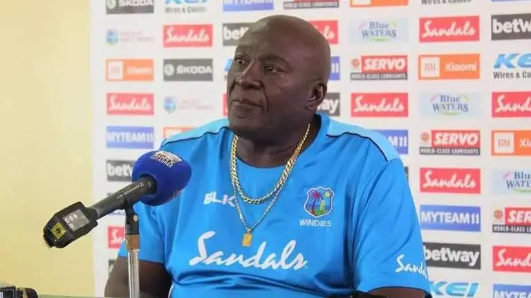 Roddy Estwick praises England support in 'Taking the Knee' before 1st Test