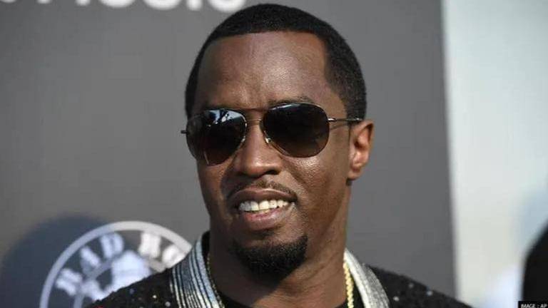 Diddy opens billboard music awards 2022 with joke on will smith's slap incident