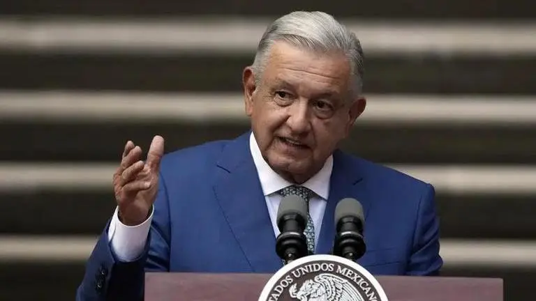 Mexican President appoints labor minister to top post in Cabinet Manuel Lopez Obrador