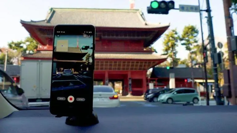 Google Maps now lets anyone upload Street View photos with just a phone