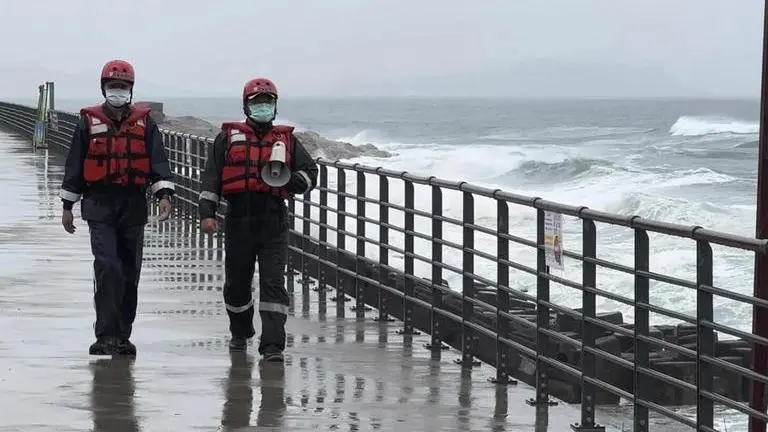 Typhoon Khanun Taiwan