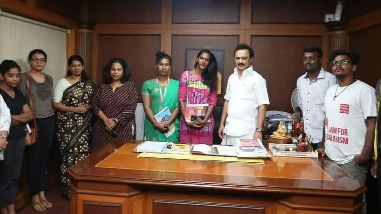 DMK Chief MK Stalin meets protesters who were detained for drawing 'kolams' MK Stalin