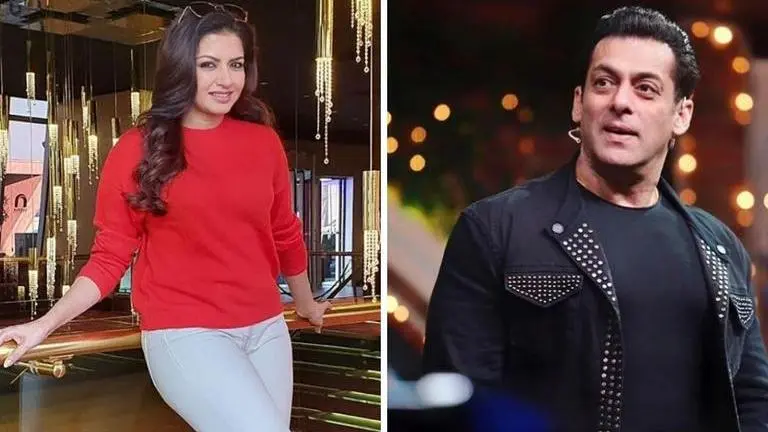 Bhagyashree on how Salman was asked to 'surprise' her with a kiss; Here's how he reacted bhagyashree