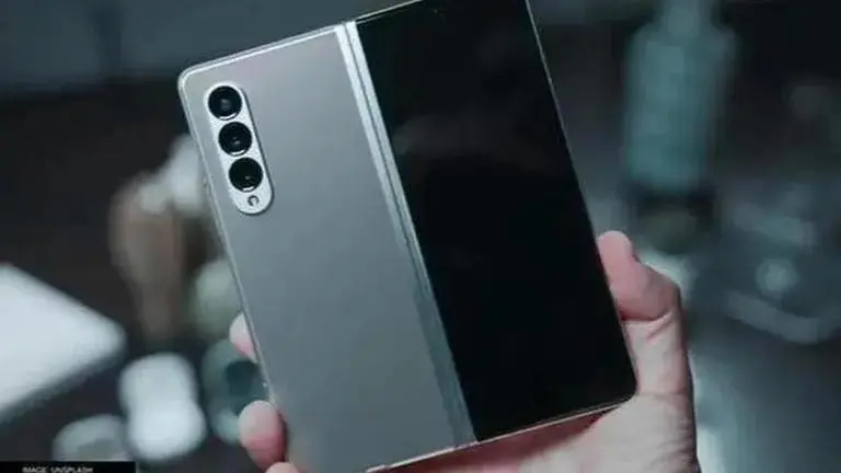 Samsung Galaxy Z Fold 4, Galaxy Z Flip 4 might be more expensive than expected; deets here Samsung Galaxy Z Fold 4 and Galaxy Z Flip 4 could be more expensive than expected