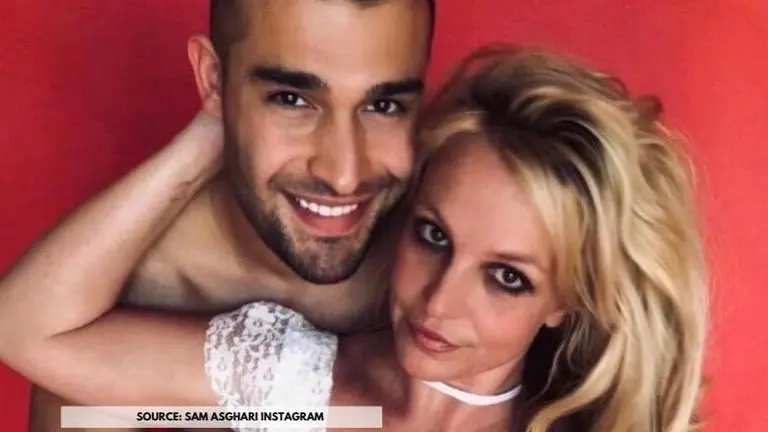 Britney Spears' beau Sam Asghari wants to have & raise kids with his ladylove; Reports Britney Spears