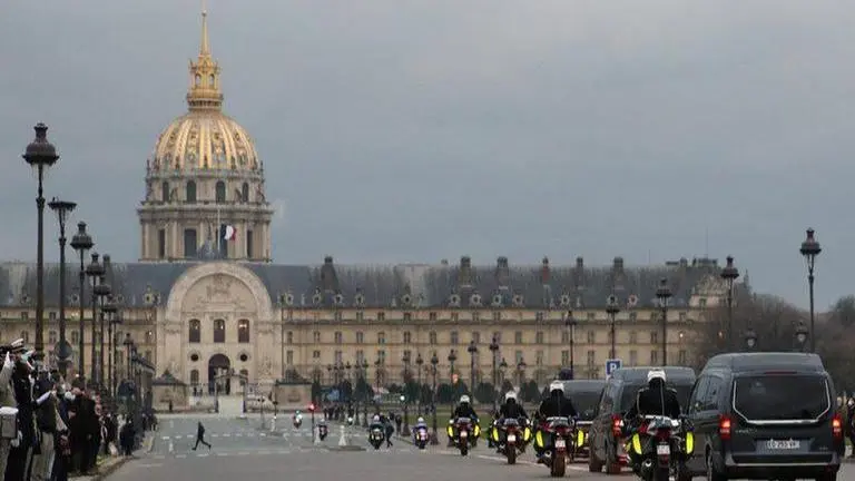 France seeks strategy change to reduce troops in West Africa