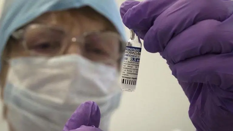 Ukraine gets first vaccine shipment from India as hospitals struggle to contain COVID-19 Ukraine gets first vaccine shipment from India as hospitals struggle