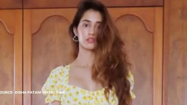 Disha Patani slays in a shiny blue outfit; fans mesmerized by her beauty Disha Patani