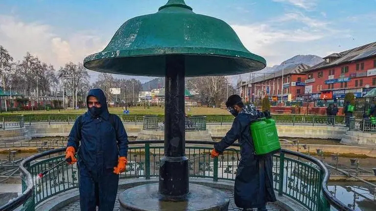 COVID-19: Closure of temples dashes revival hopes of flower farmers in Jammu