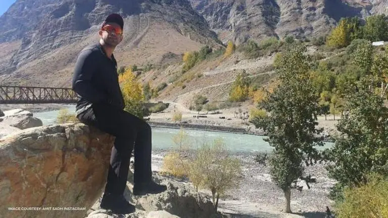 Amit Sadh highlights his love for mountains, says he can never get enough of it Amit Sadh