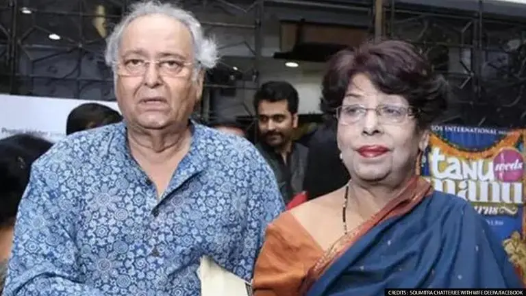 Legendary actor Soumitra Chatterjee's wife Deepa passes away in Kolkata Soumitra Chatterjee
