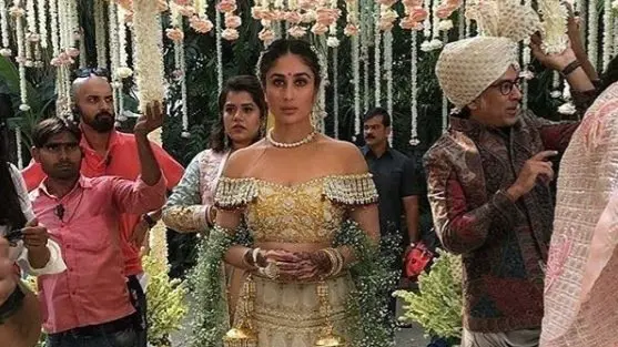 When Kareena Kapoor Embraced Vintage Fashion By Wearing A 25-year-old Ensemble In Veere Di Wedding Kareena Kapoor Khan in Veere Di Wedding