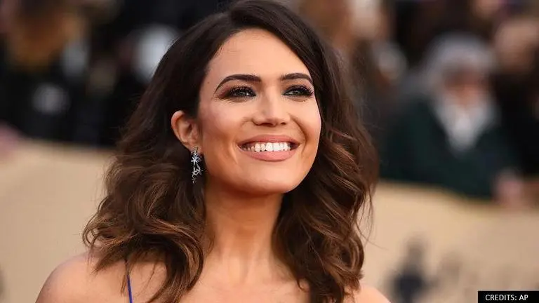 Mandy Moore wants to direct an episode of 'This Is Us' next season; 'A hat I want to wear' Mandy Moore