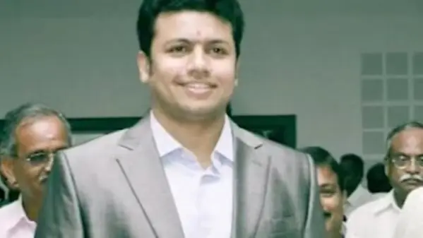 Vetri Duraisamy Death: Celebs, Politicians, Netizens Pay Tribute To Endraavathu Oru Naal Director Vetri Duraisamy