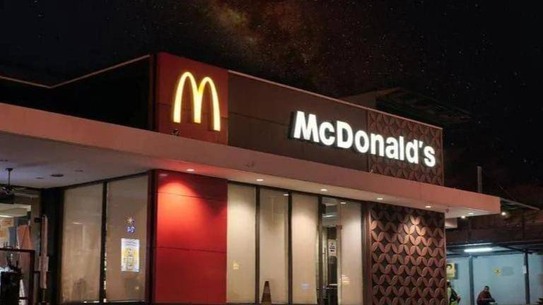 Mcdonald's gears up to announce layoffs as fast food giant temporarily shuts us offices