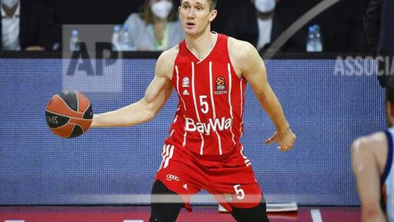 Bayern Munich pull away in fourth quarter to beat Valencia Basket 90-79 Bayern Munich pull away in fourth quarter to beat Valencia Basket 90-79
