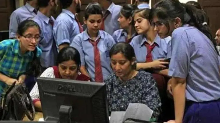 CBSE Class 10th result 2022 declared: Here's how to check result and get marksheet CBSE Class 10th result
