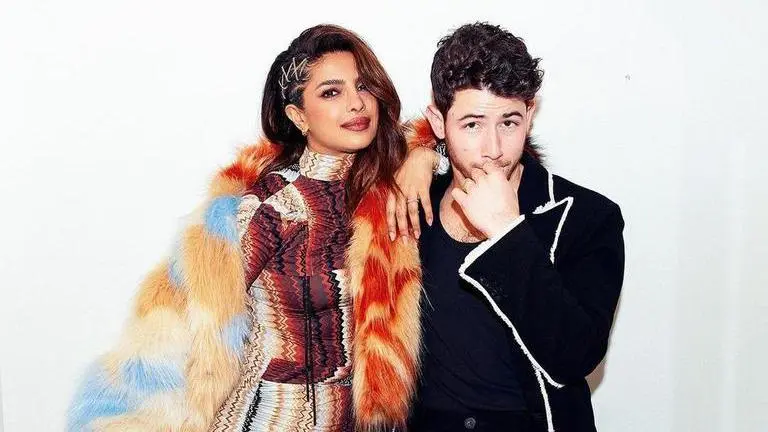 Priyanka Chopra-Nick Jonas spotted in New York City; fans want to see them at Met Gala Priyanka Chopra