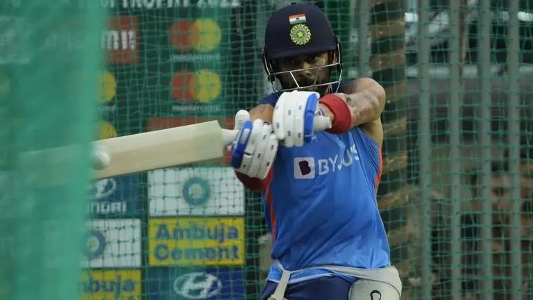 Kohli faces Siraj, Jaiswal gets tips from Dravid as India preps for Tests vs WI - WATCH Virat Kohli