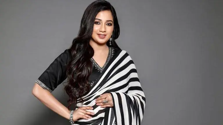 Shreya Ghoshal to celebrate 20 years in industry with world tour; 'Cannot wait to see you' Shreya Ghoshal