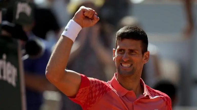 Novak Djokovic breaks his tie with Rafael Nadal by reaching 17th French Open quarterfinals Novak Djokovic