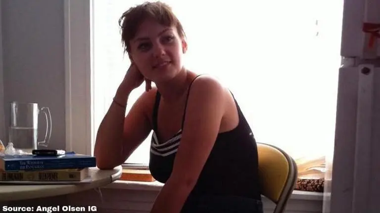 Source: Angel Olsen IG